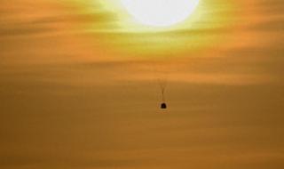 神十六成功着陆 神十六成功着陆